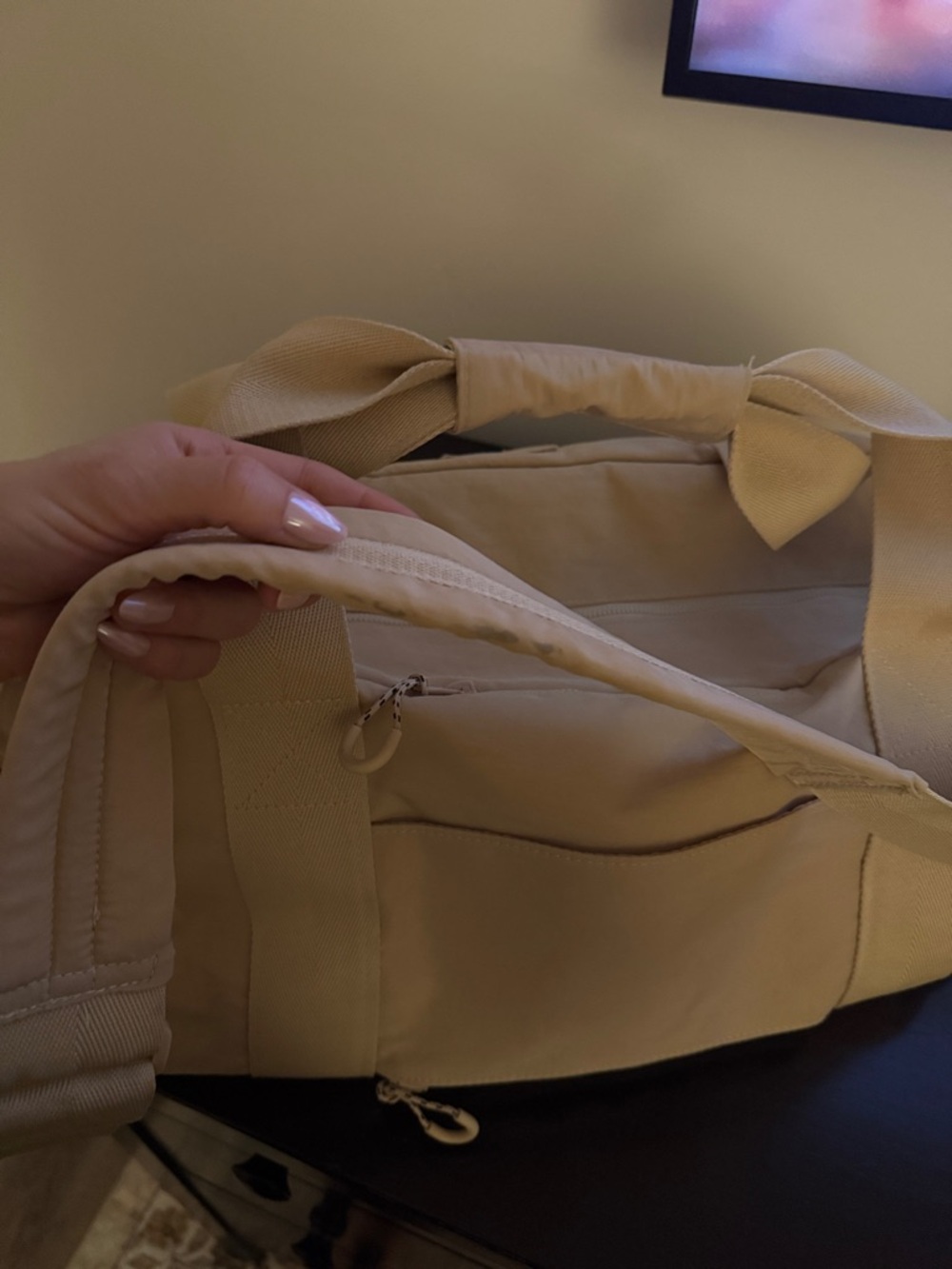 BEIS Weekend Duffle Bag in Light Beige - Picture 4 of 5